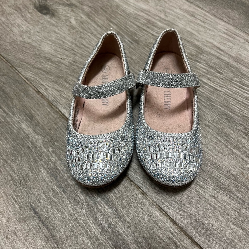 Silver Sequin closed toe  shoes